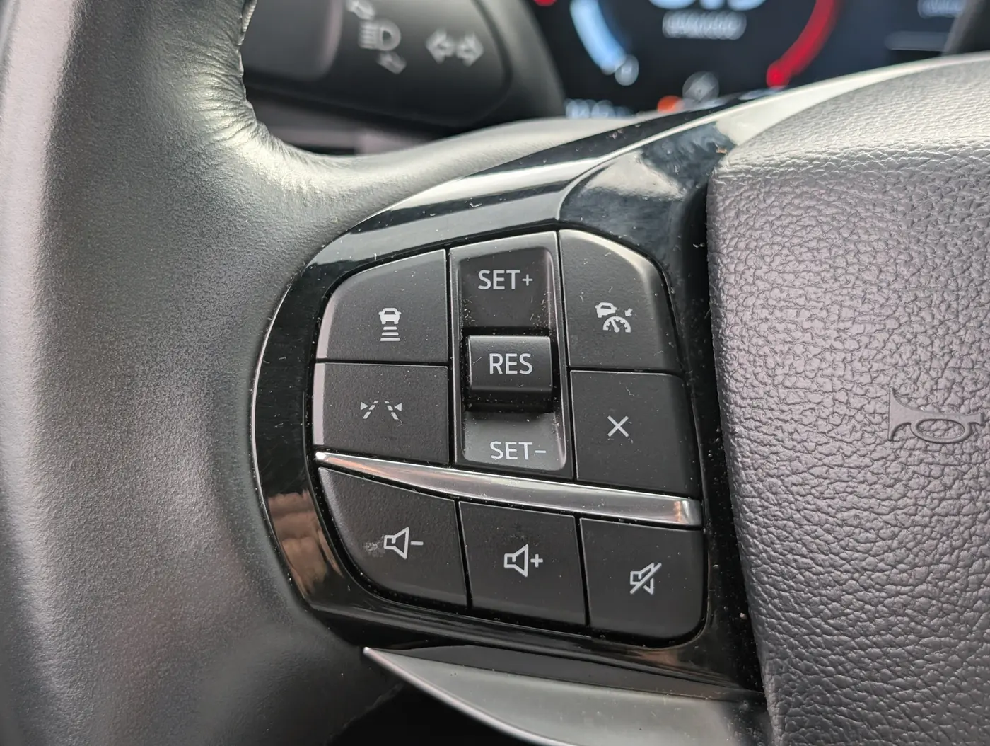 2025 Ford Explorer - $43,500