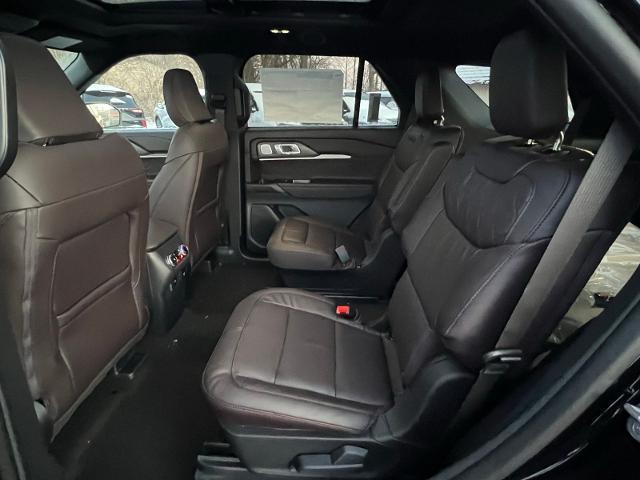 2025 Ford Explorer - $44,562