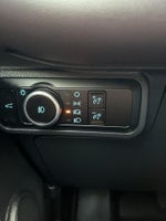 2025 Explorer Thumbnail 17