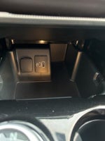 2025 Explorer Thumbnail 22