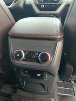 2025 Explorer Thumbnail 34