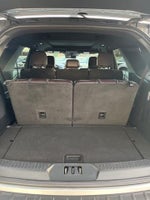 2025 Explorer Thumbnail 39