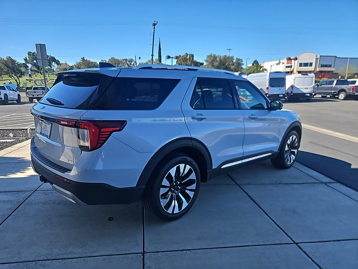 2025 Ford Explorer - $43,788