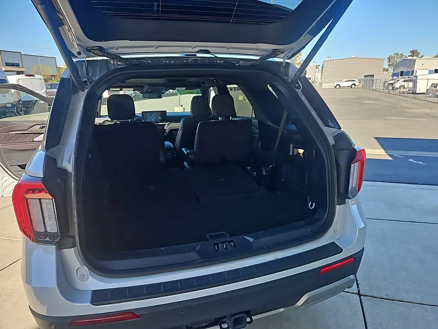 2025 Ford Explorer - $43,788