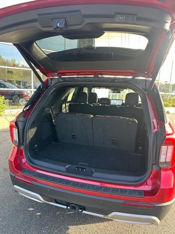 2025 Ford Explorer - $43,516