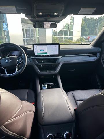 2025 Ford Explorer - $43,516