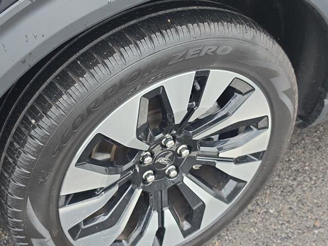 2025 Ford Explorer - $43,500