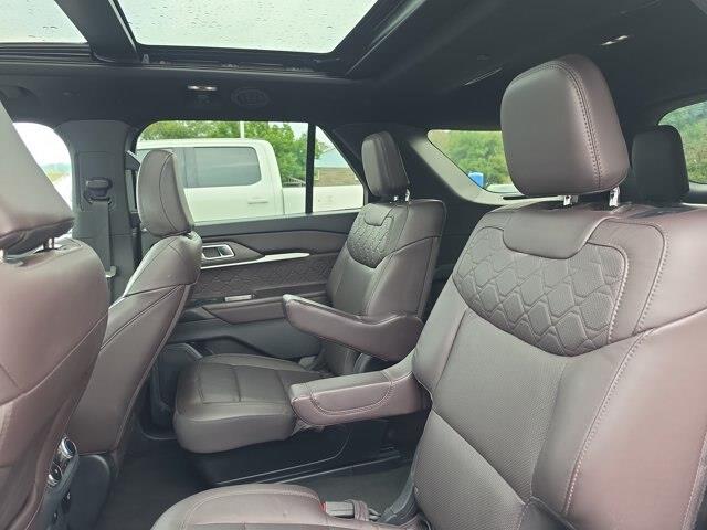 2025 Ford Explorer - $43,500