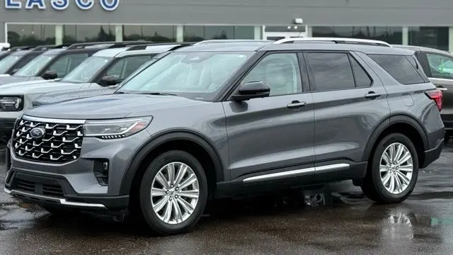 2025 Ford Explorer Platinum