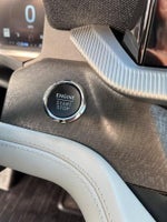 2025 Explorer Thumbnail 18