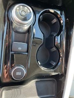 2025 Explorer Thumbnail 21