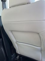 2025 Explorer Thumbnail 33