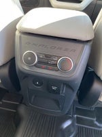 2025 Explorer Thumbnail 34