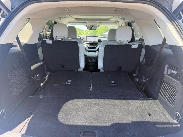 2025 Ford Explorer - $44,985