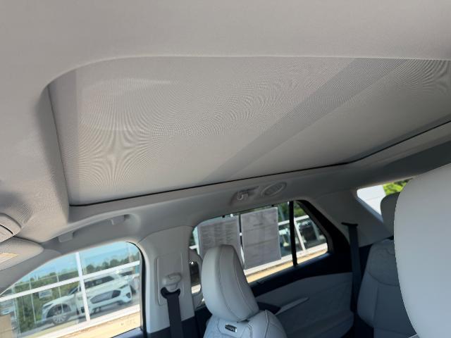 2025 Ford Explorer - $44,985