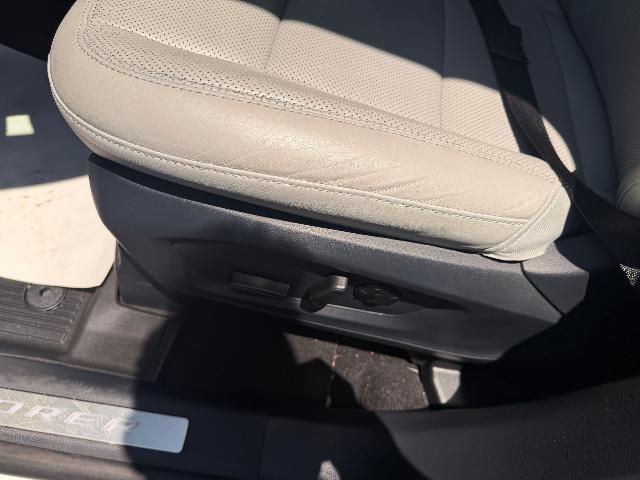 2025 Ford Explorer - $44,985