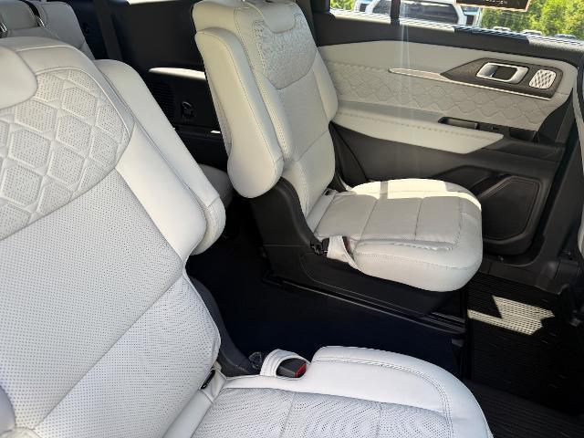 2025 Ford Explorer - $44,985