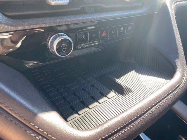 2025 Ford Explorer - $43,509