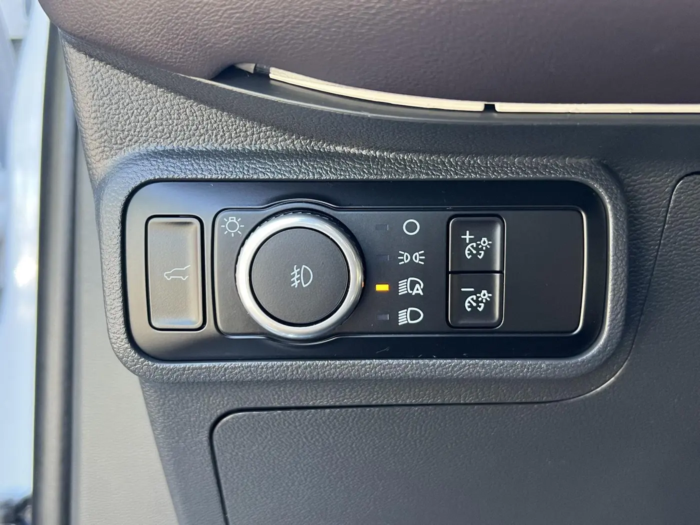 2025 Ford Explorer - $41,042
