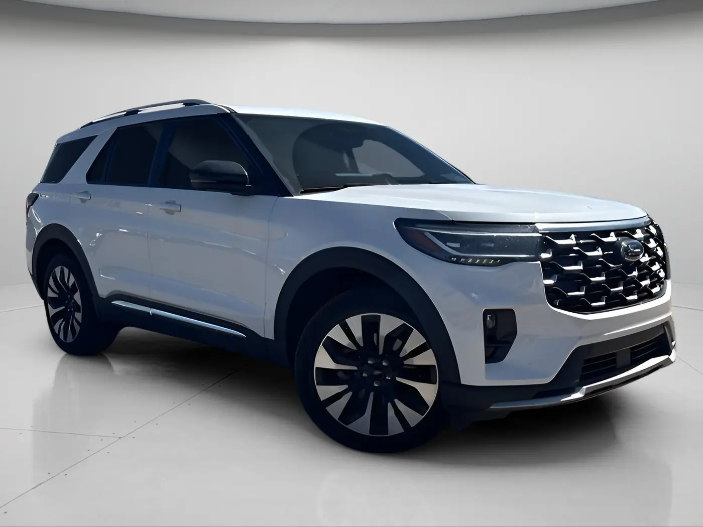 2026 Ford Explorer Platinum — photo 1 of 12