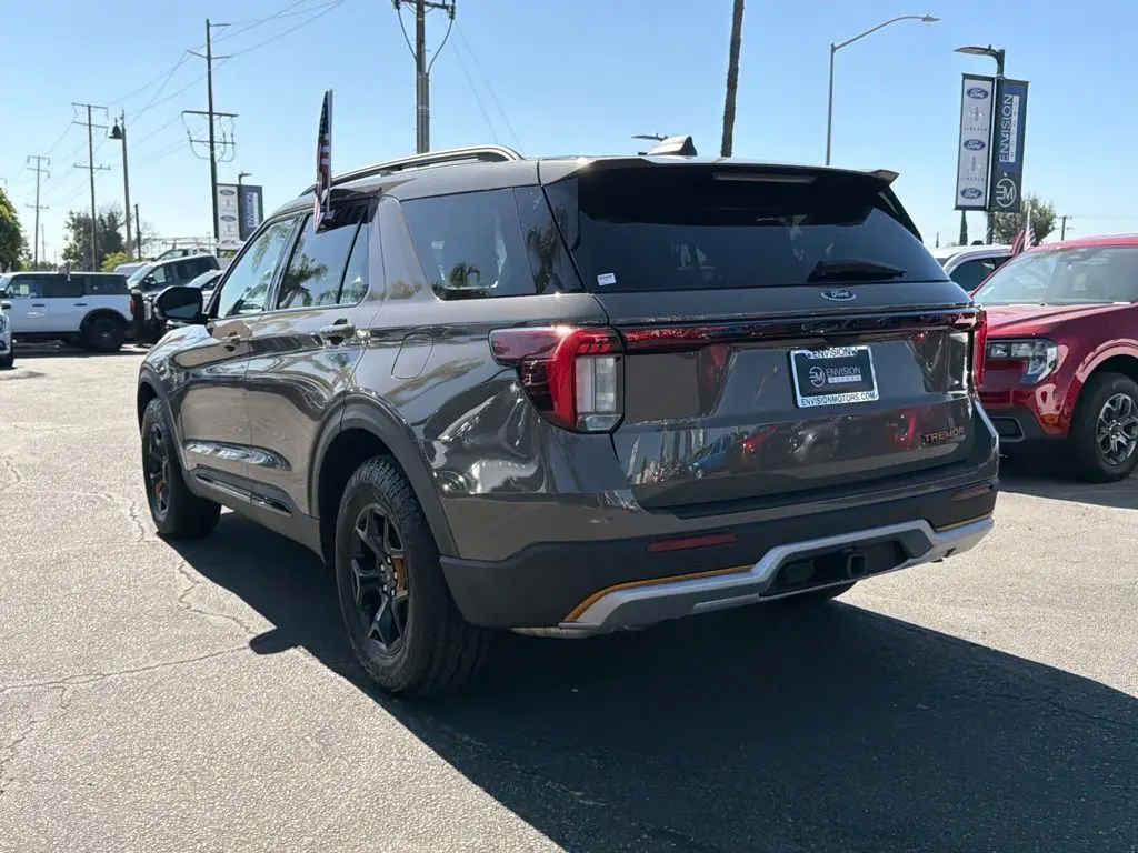 2026 Ford Explorer - $43,888