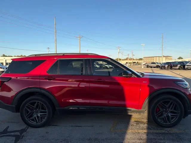 2025 Ford Explorer - $34,912