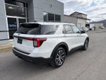 2025 Explorer Thumbnail 3