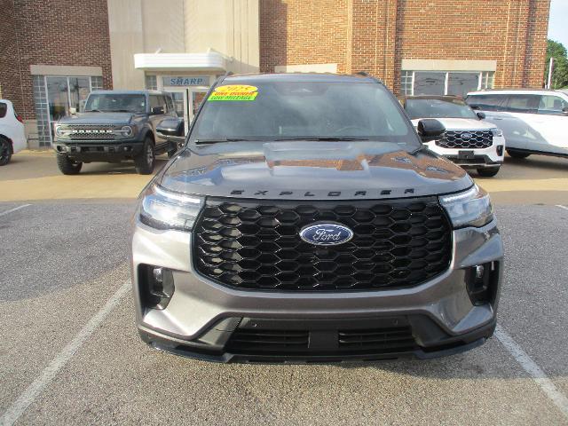 2025 Ford Explorer - $42,987