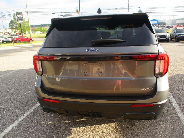 2025 Ford Explorer - $42,987