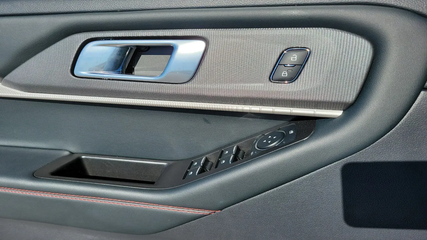 2025 Ford Explorer - $40,611