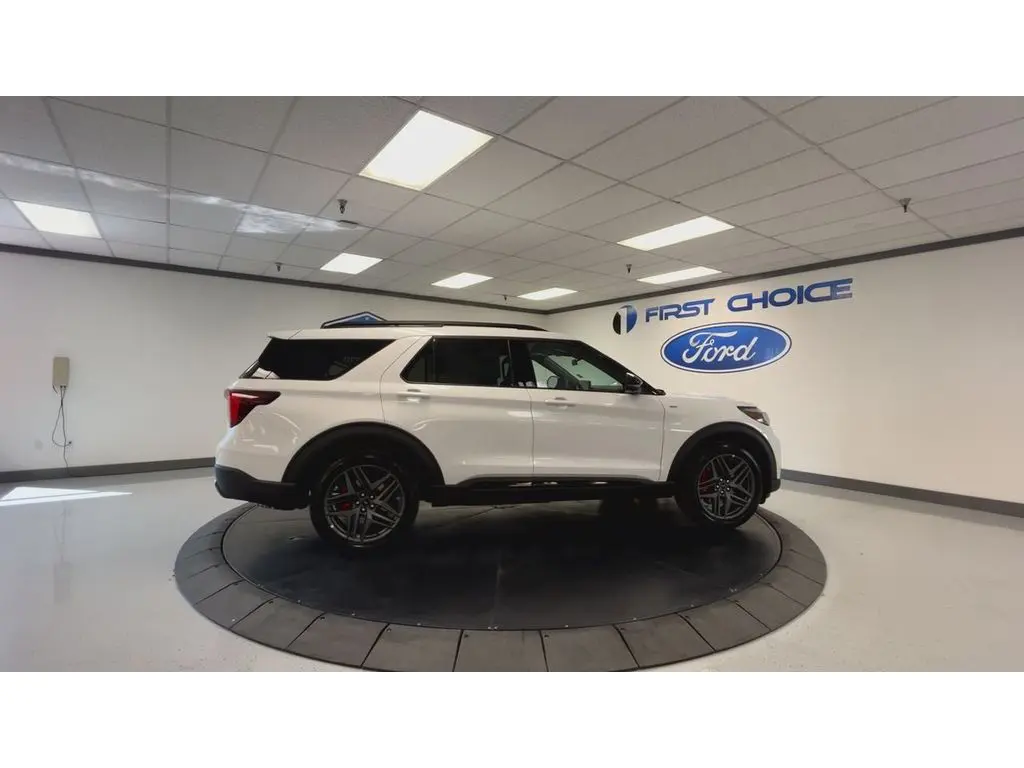 2025 Ford Explorer
