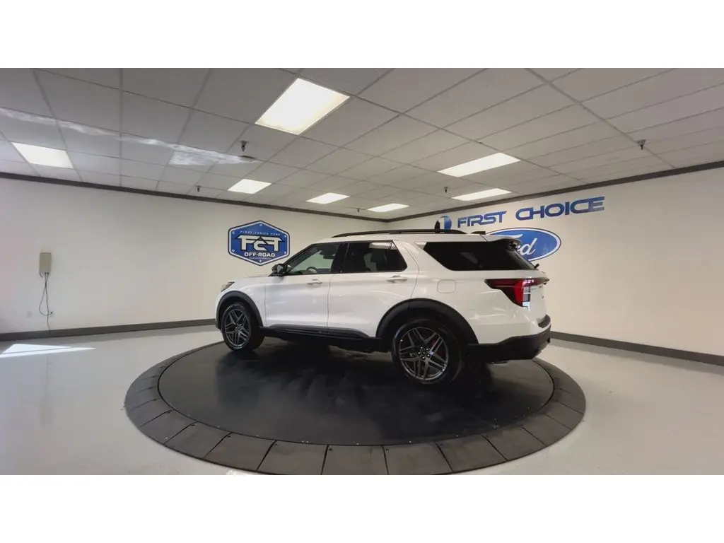 2025 Ford Explorer