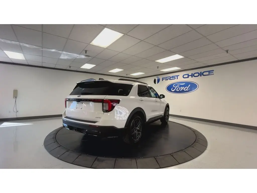 2025 Ford Explorer