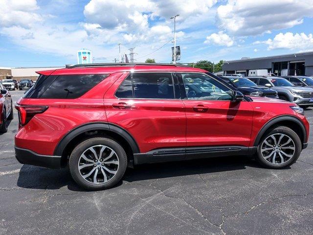 2025 Ford Explorer - $43,552