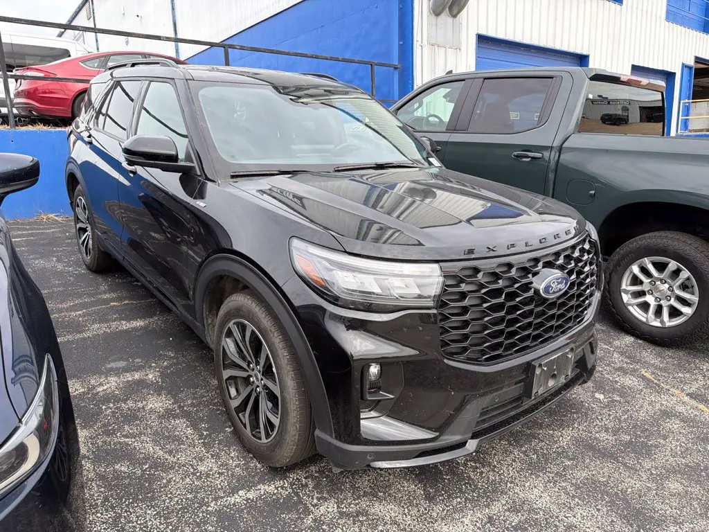 2026 Ford Explorer - $38,988