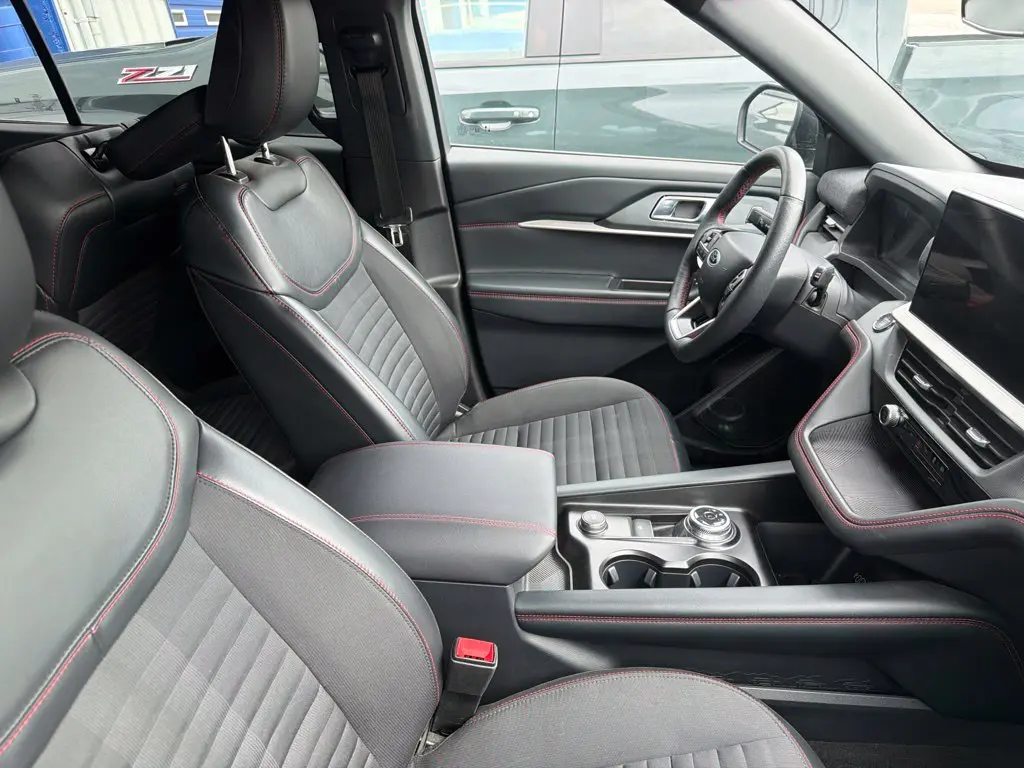 2026 Ford Explorer - $38,988