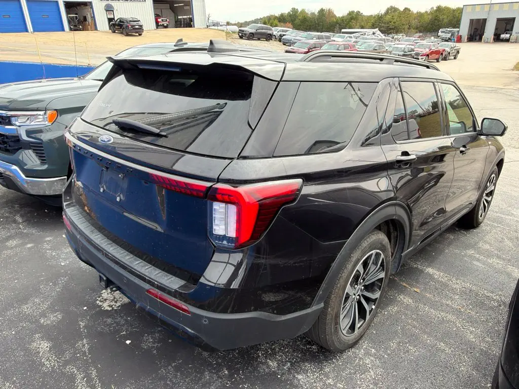 2026 Ford Explorer - $38,988