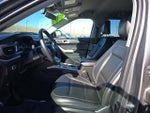 2025 Explorer Thumbnail 11