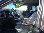 2025 Explorer Thumbnail 11