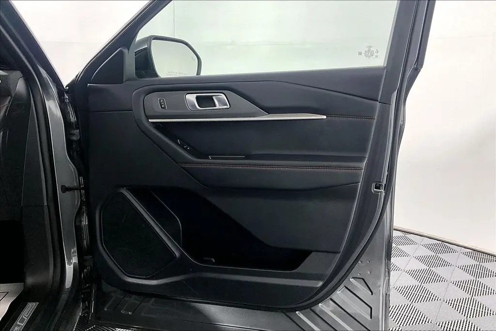 2025 Ford Explorer - $40,541