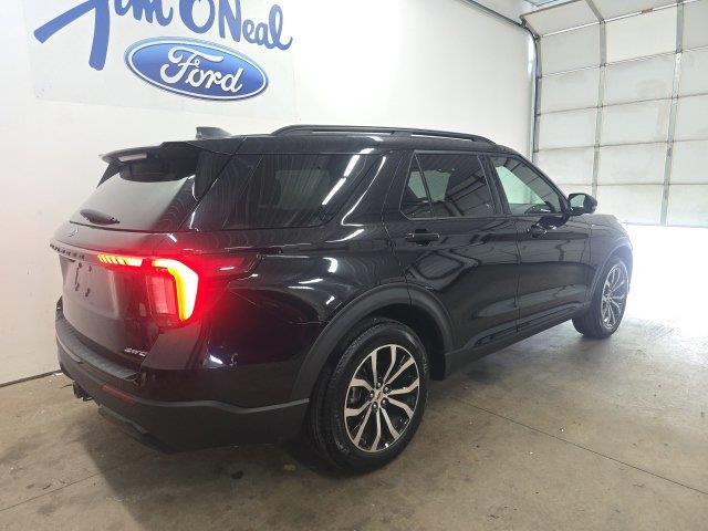 2026 Ford Explorer - $40,900