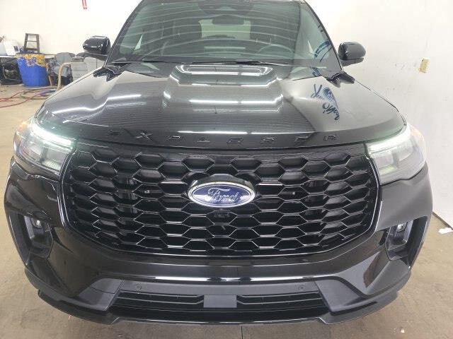 2026 Ford Explorer - $40,900