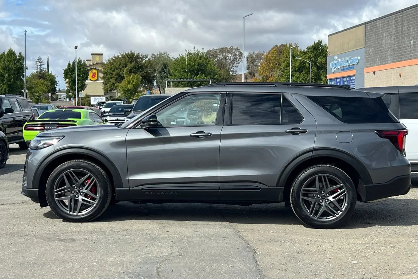 2026 Ford Explorer - $46,850
