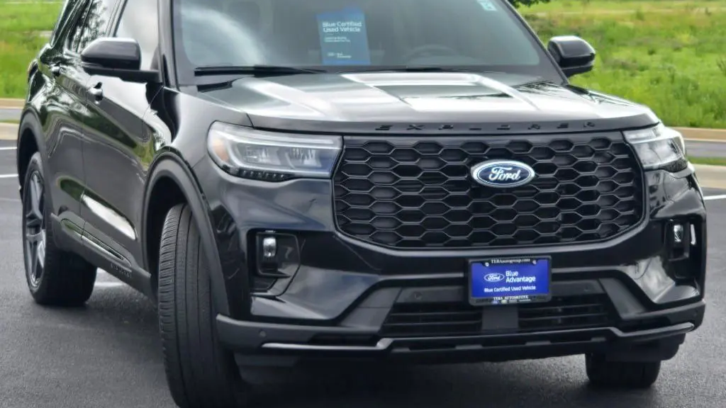 2025 Ford Explorer ST-Line