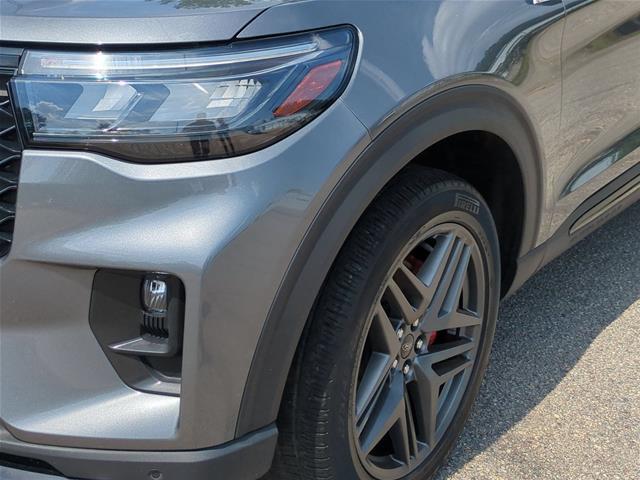 2025 Ford Explorer - $37,895