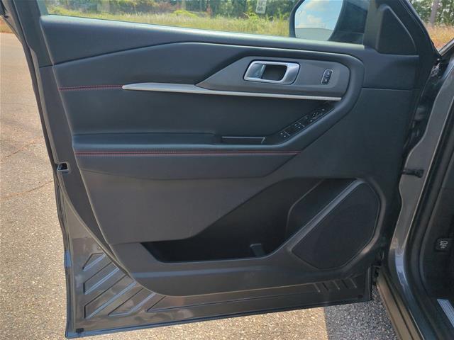 2025 Ford Explorer - $37,895