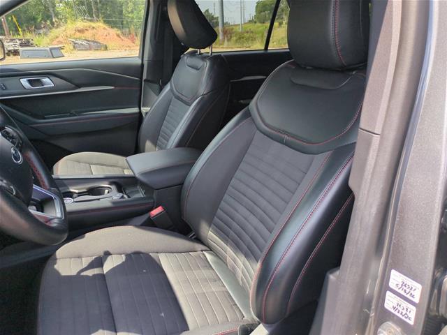 2025 Ford Explorer - $37,895