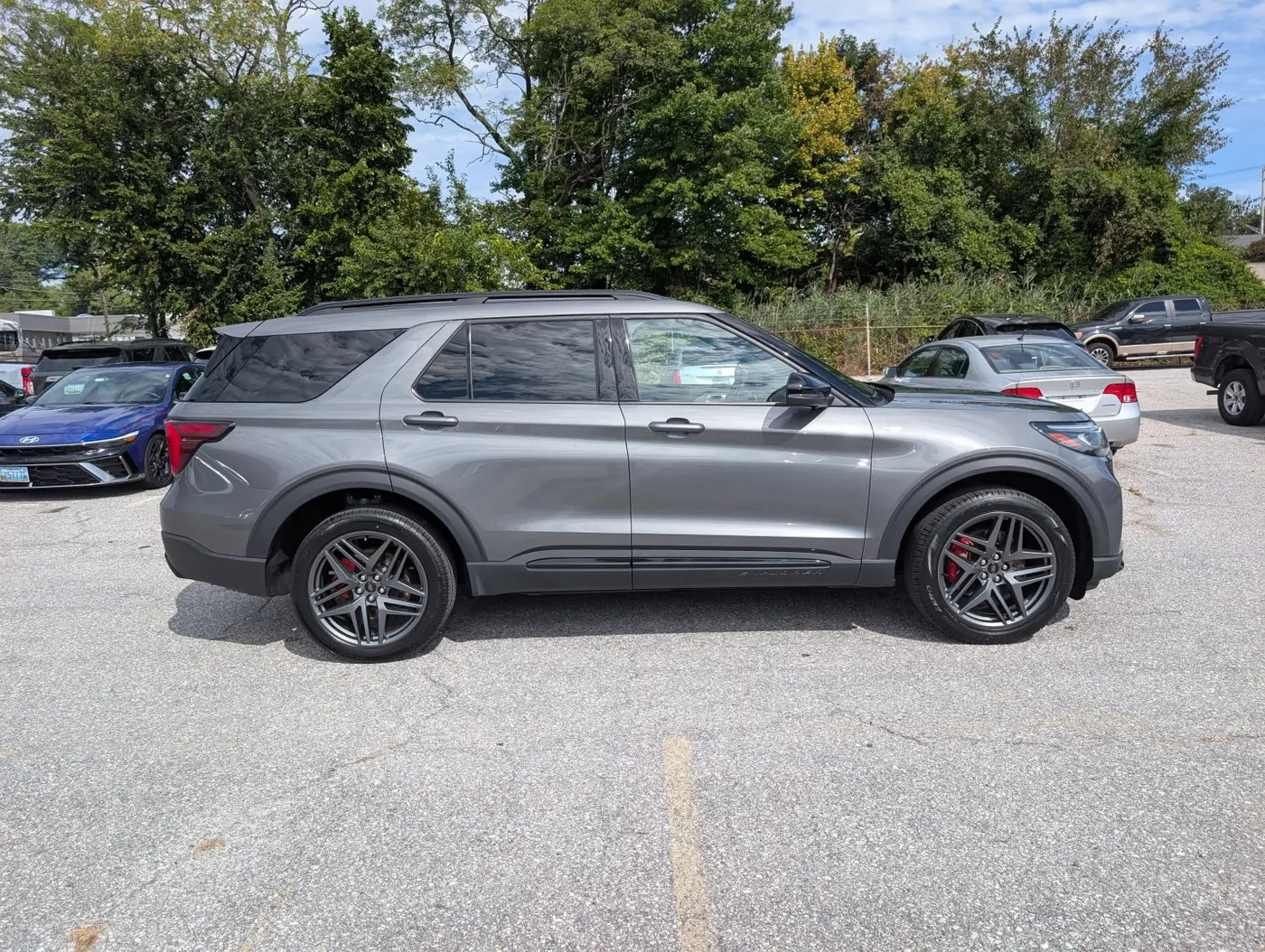 2025 Ford Explorer - $34,500