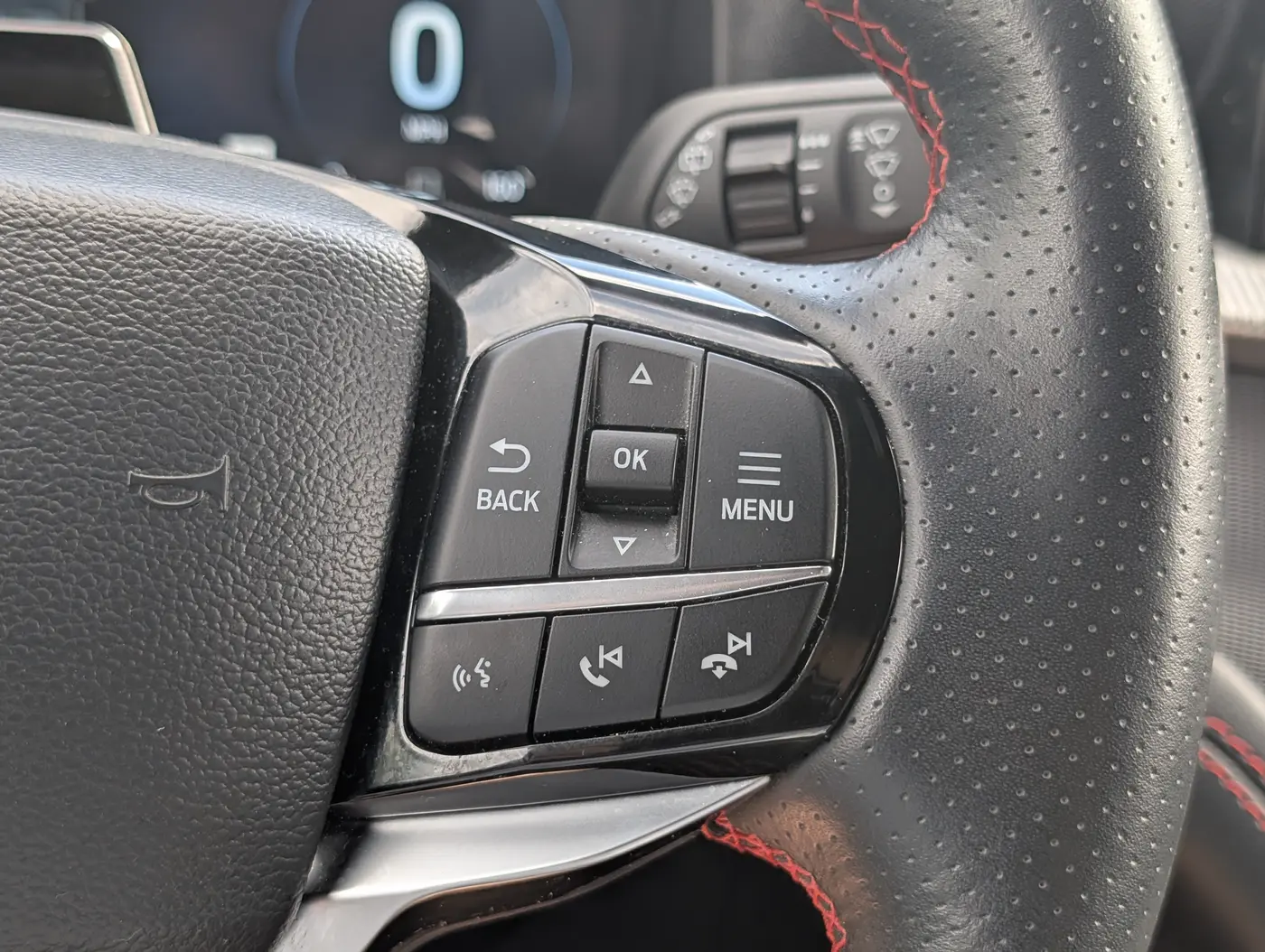 2025 Ford Explorer - $34,500