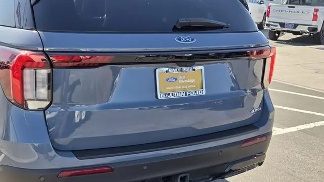2025 Ford Explorer ST-Line